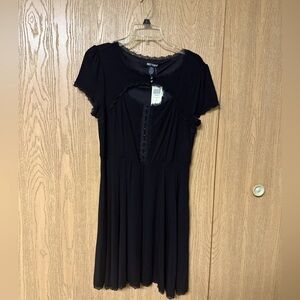 Hot Topic Black High neck Keyhole Dress